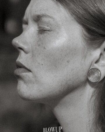 Fragility of the moment
