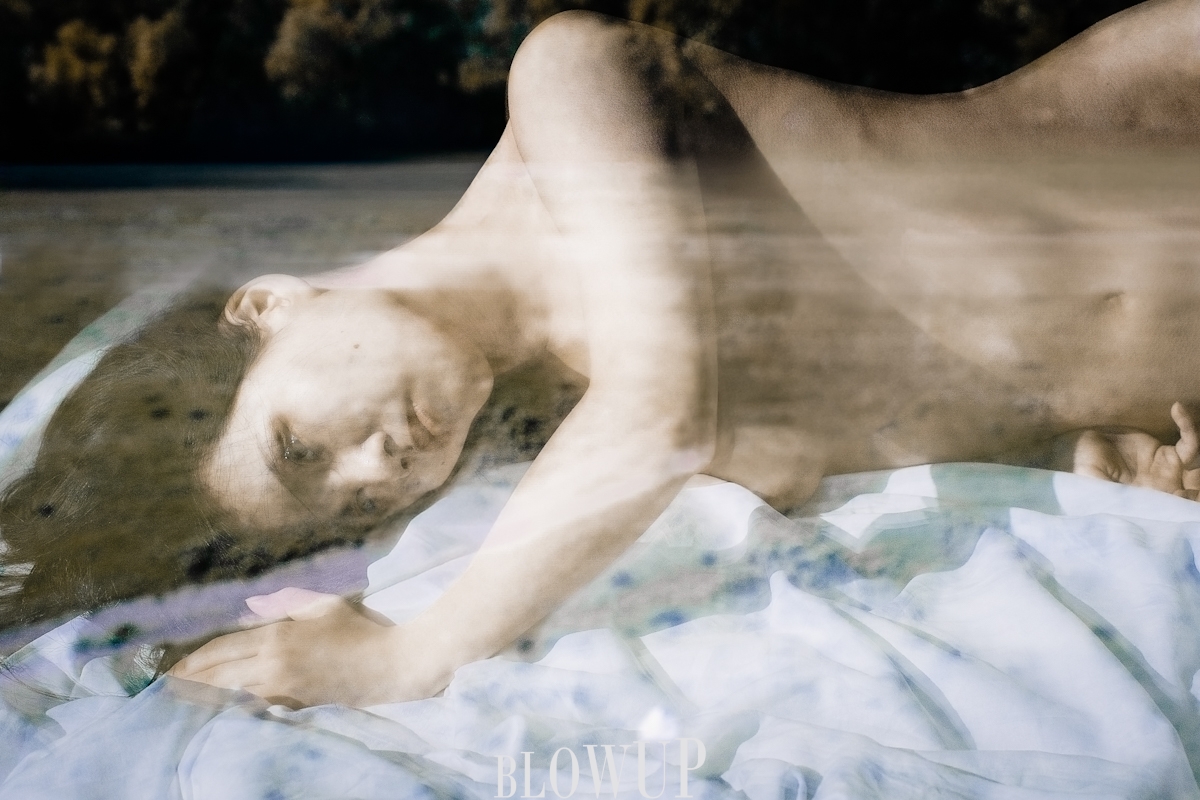 naked